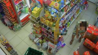 Бургазлийка с рецепта за жегата - завря студеното кенче в... ВИДЕО 18+