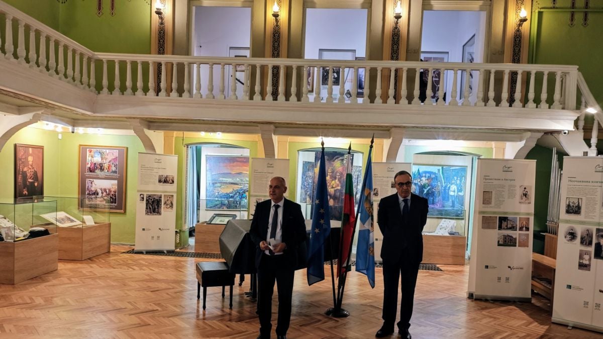 Двама президенти на изложбата за Батенберг в Пловдив