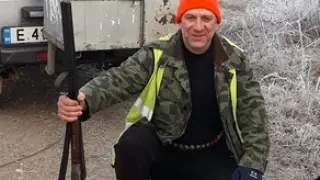 Известният Янко грабна пушката, после чу се вой на умряло СНИМКА 18+