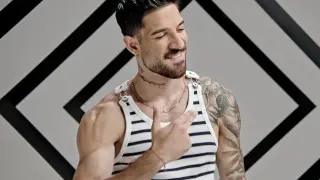 Емрах Стораро бръмчи с „Майбах“ за 400 бона ВИДЕО