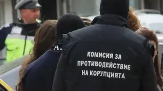 Човек на Доган загази: Прокуратурата и КОНПИ нахлуха в имоти на кмета на Минерални бани