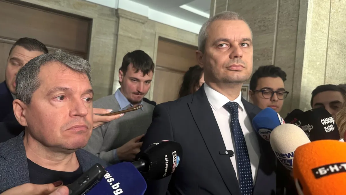 Костадинов побесня, внася сигнал до ДАНС, а за кабинета...