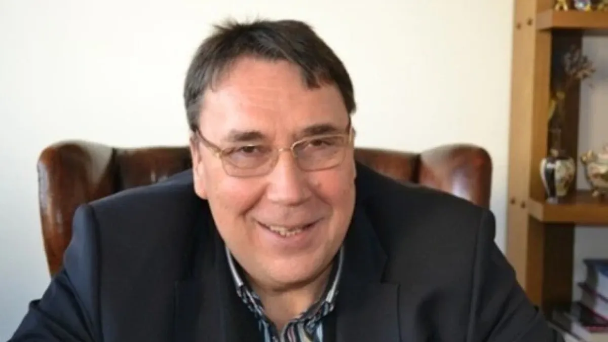 Почина "мозъкът на империята" на Васил Божков