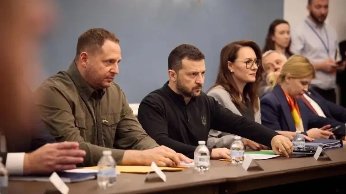 New York Times: Звездата на Зеленски загасва, Вашингтон губи интерес