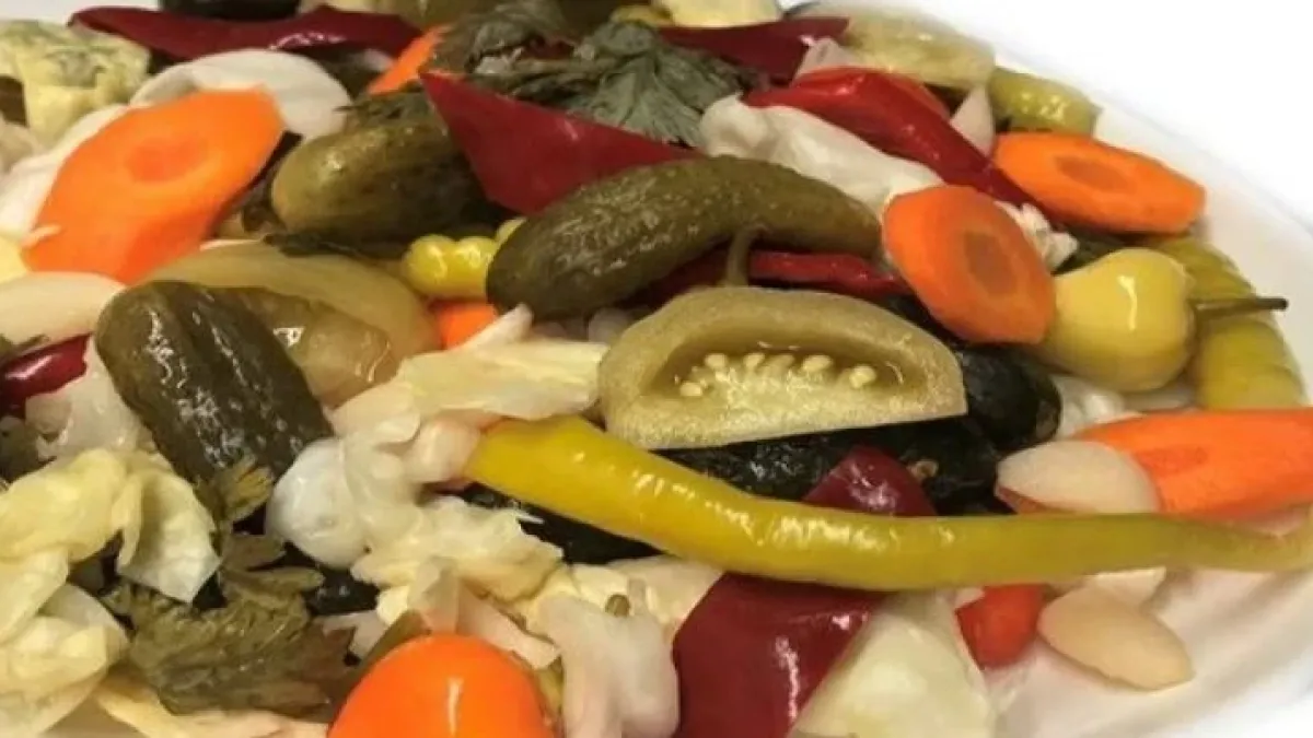 Най-вкусното мезе за ракията става по тези рецепти 