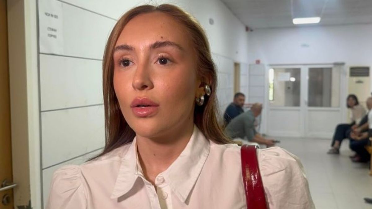 Не е за вярване какви цици показа Дара Екимова на СНИМКА 18+