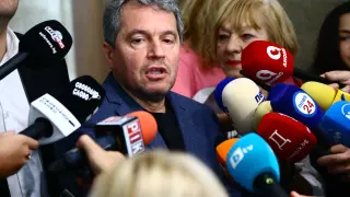 Първи коментар на бг политик за скандала в Белия дом, Тошко Йорданов обяви тревожно, че...