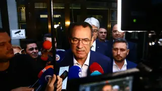 Джевдет Чакъров се оплете като пиле в кълчища