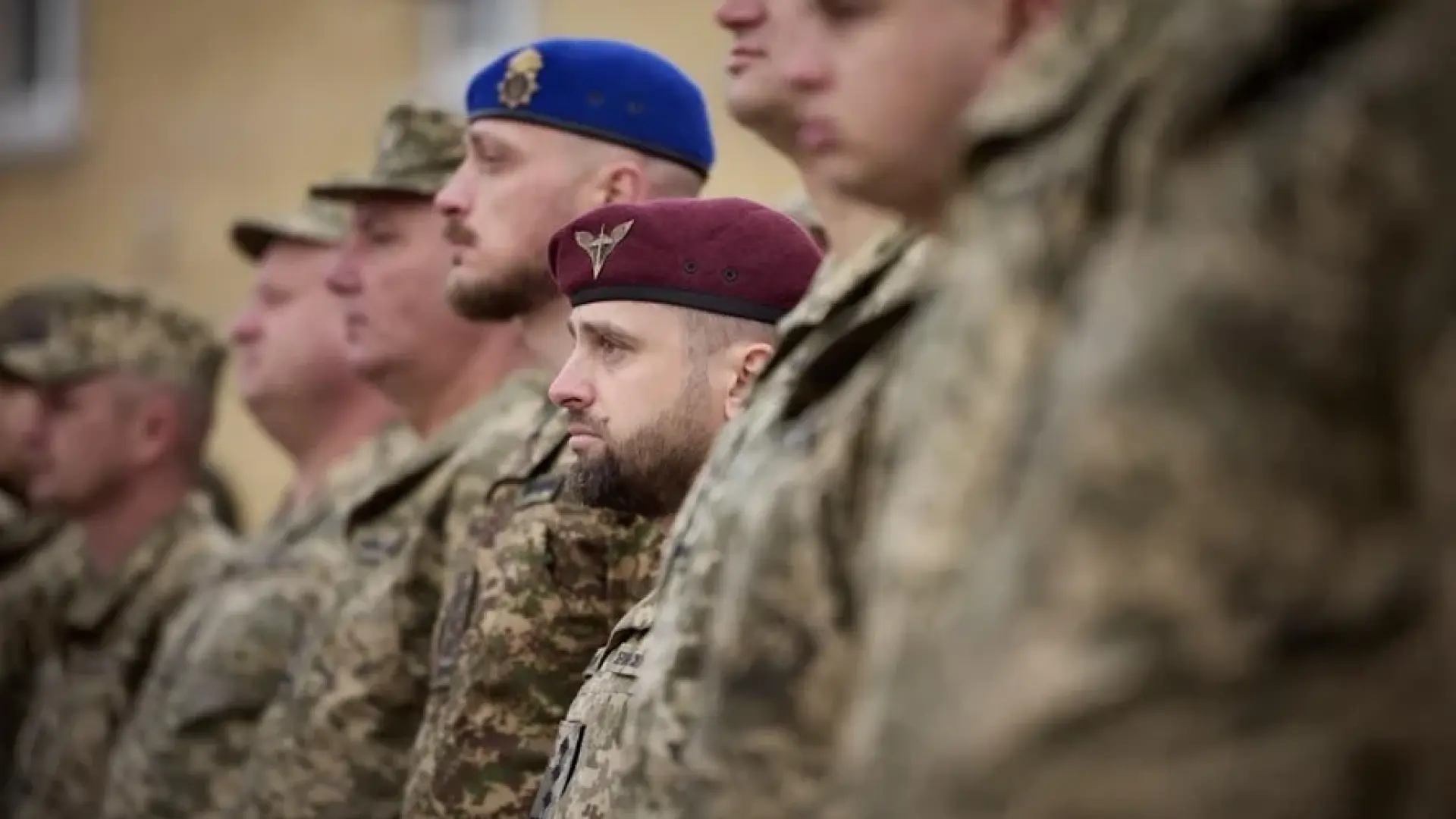 Украйна мина полската граница и започна да набира войници