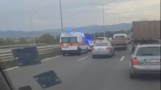 Извънредна ситуация на Околовръстното в София, полиция и линейка веднага дойдоха ВИДЕО