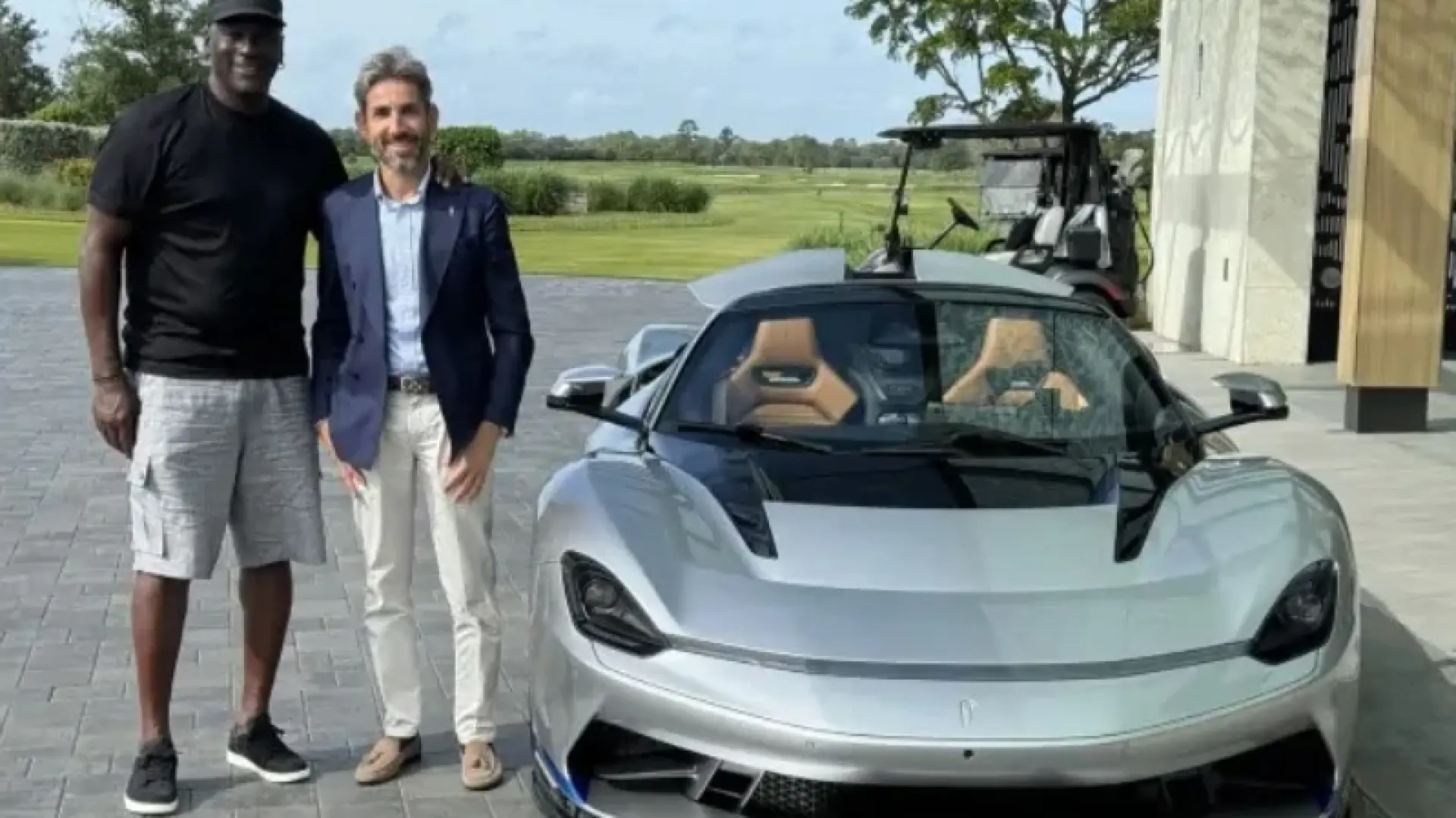 Майкъл Джордан показа своя нов уникален суперавтомобил СНИМКИ