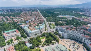 Вандализъм в „Люлин“: Нарязани гуми на коли пред блокове