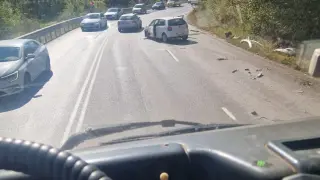 Меле на входа на София! Бяла кола е на парчета СНИМКИ