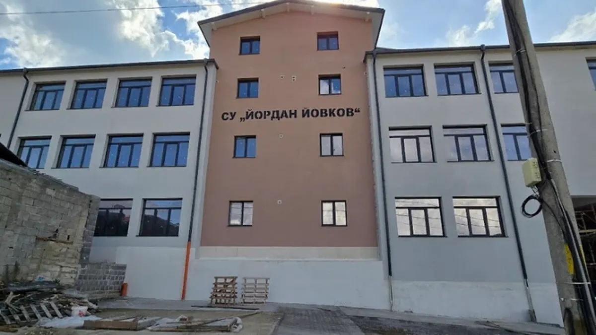 Страшен порноскандал гърми в наше училище 18+