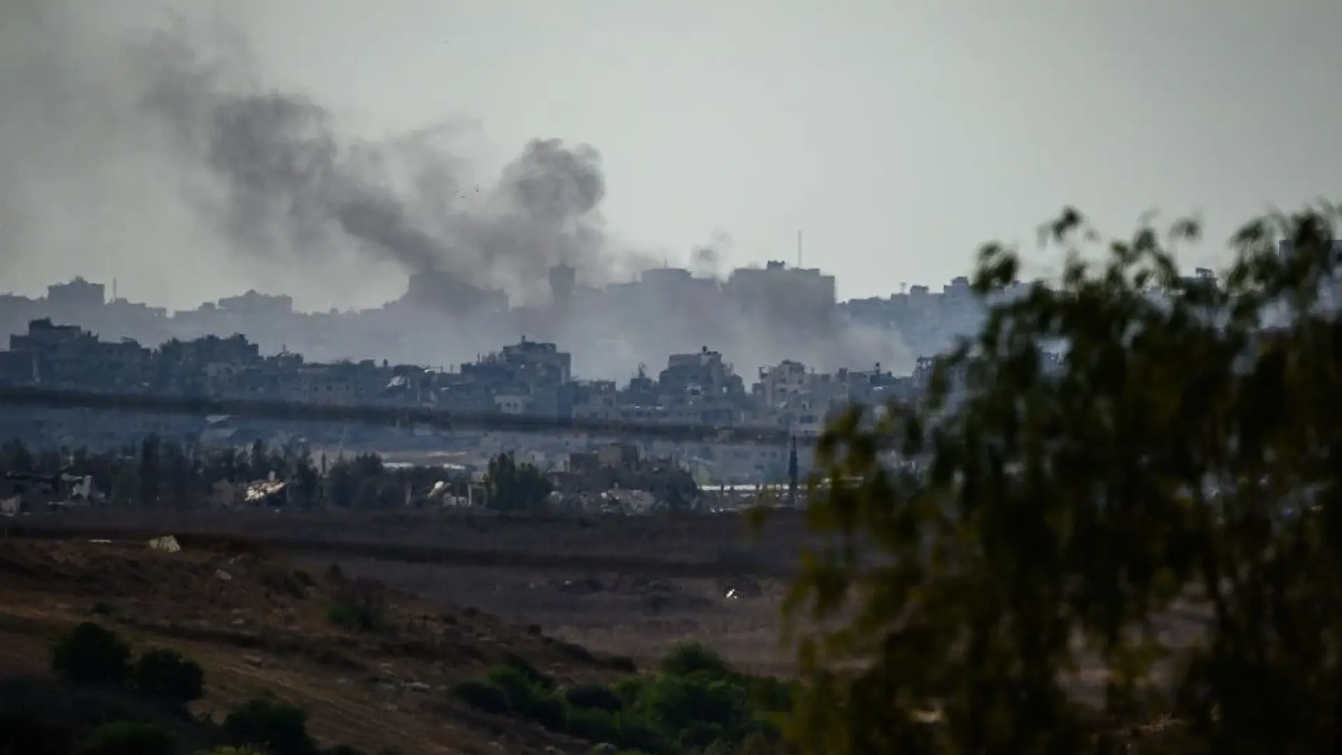 Русия нанесе удар по полски завод във Виница, има тежко ранени