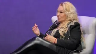Култова попфолк певица със смразяващо признание: Пях на убиеца на мъжа ми ВИДЕО