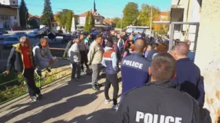 Стигна се до бой! Екшън в монтанско село на изборите, долетя полиция 