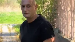 Столичен квартал на тръни от този изрод и гнусните му действия пред деца ВИДЕО