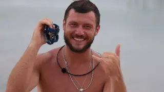 Eто го тузаря на Острова: Дзами сложи 45 бона на ръката си