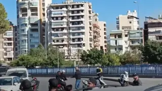 ВИДЕО запечата момента, в който многоетажна сграда в Бейрут рухна след израелски удар