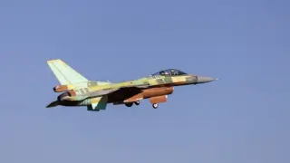 Тестваха в полет първия български изтребител F-16 Block 70 СНИМКИ