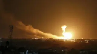 Израелски удари поразиха центъра на Дамаск, атакувана е и военна база