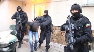 Извънредно: Отвлякоха роден бизнесмен, държаха го дни в плен, а накрая...