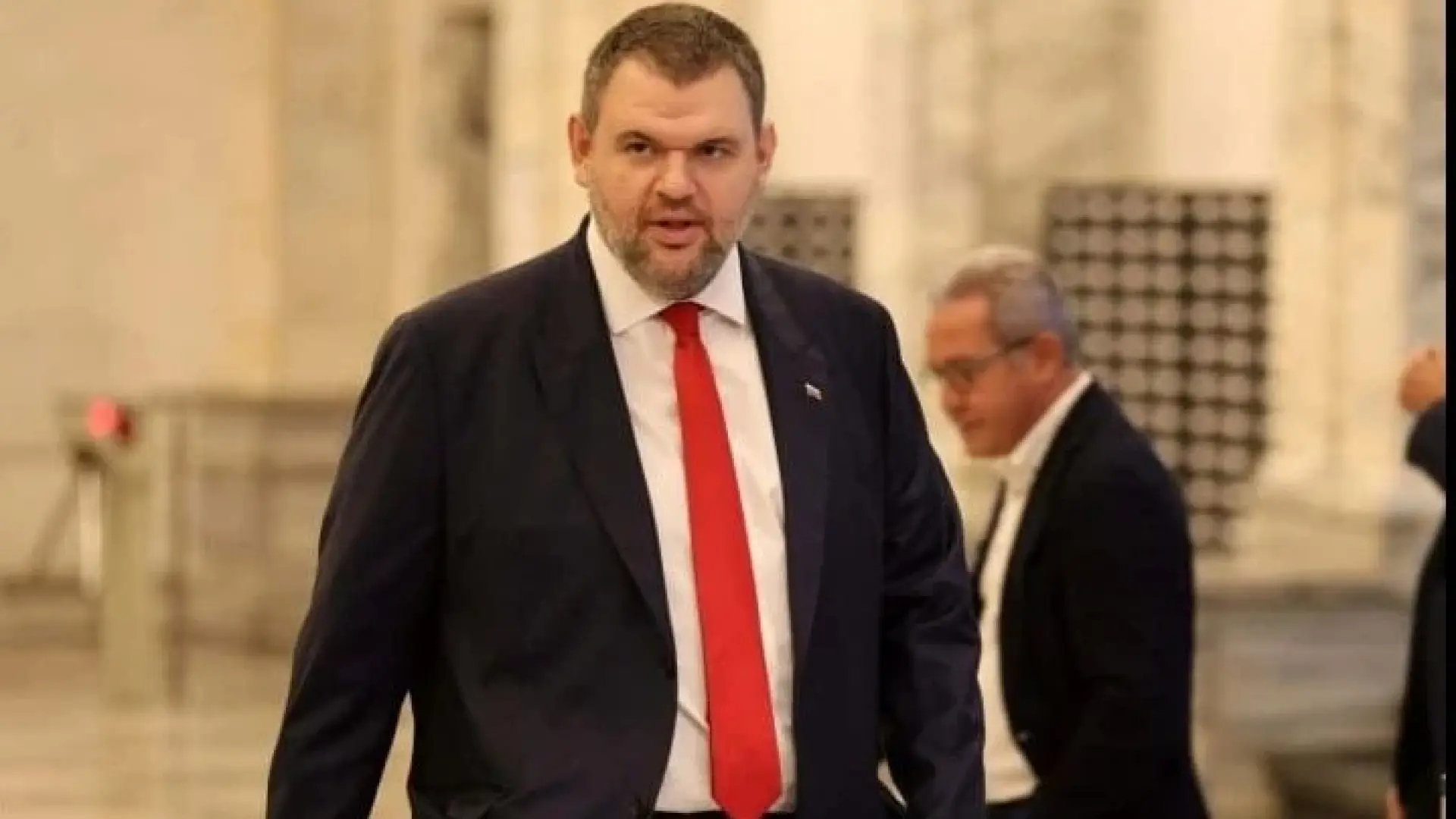 Пеевски: Ако една държава не може да спаси едно предприятие, с какво може да се справи!? 