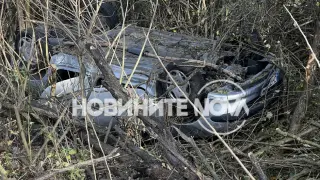 Кръв се лее на Подбалканския път, жена и дете са ранени СНИМКИ