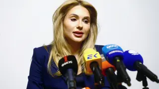 Шефът на КЗП Мария Филипова сезира изпълнителния директор на НАП за мобилните оператори