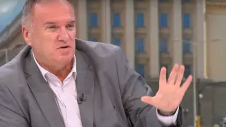 Проф. Вл. Чуков: Силата е на почит в Америка. Там са родени Батман и Супермен , няма как една жена да се изправи срещу... 