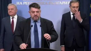 БСП и ГЕРБ се споразумяха, но не за правителство, а за... СНИМКИ