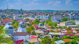 Румъния преминава към европейската минимална заплата, сравнете я с тази в България