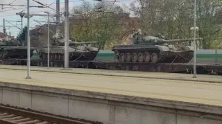 Заснеха танкове на тази наша жп гара СНИМКИ 