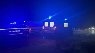 Кошмар на Подбалкаснкия път, труп лежи на платното СНИМКИ 