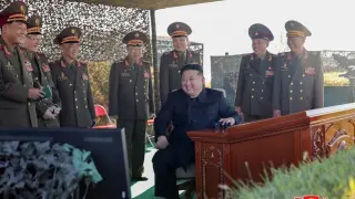 Ким Чен Ун се готви за пълномащабна война, започна да разработва...