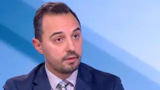 ПП пратиха незнаен депутат при Ризова, за да замаже очевадното