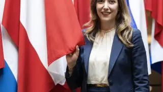 Сигурен ли е Шенген? Красива евродепутатка с призив против България СНИМКА