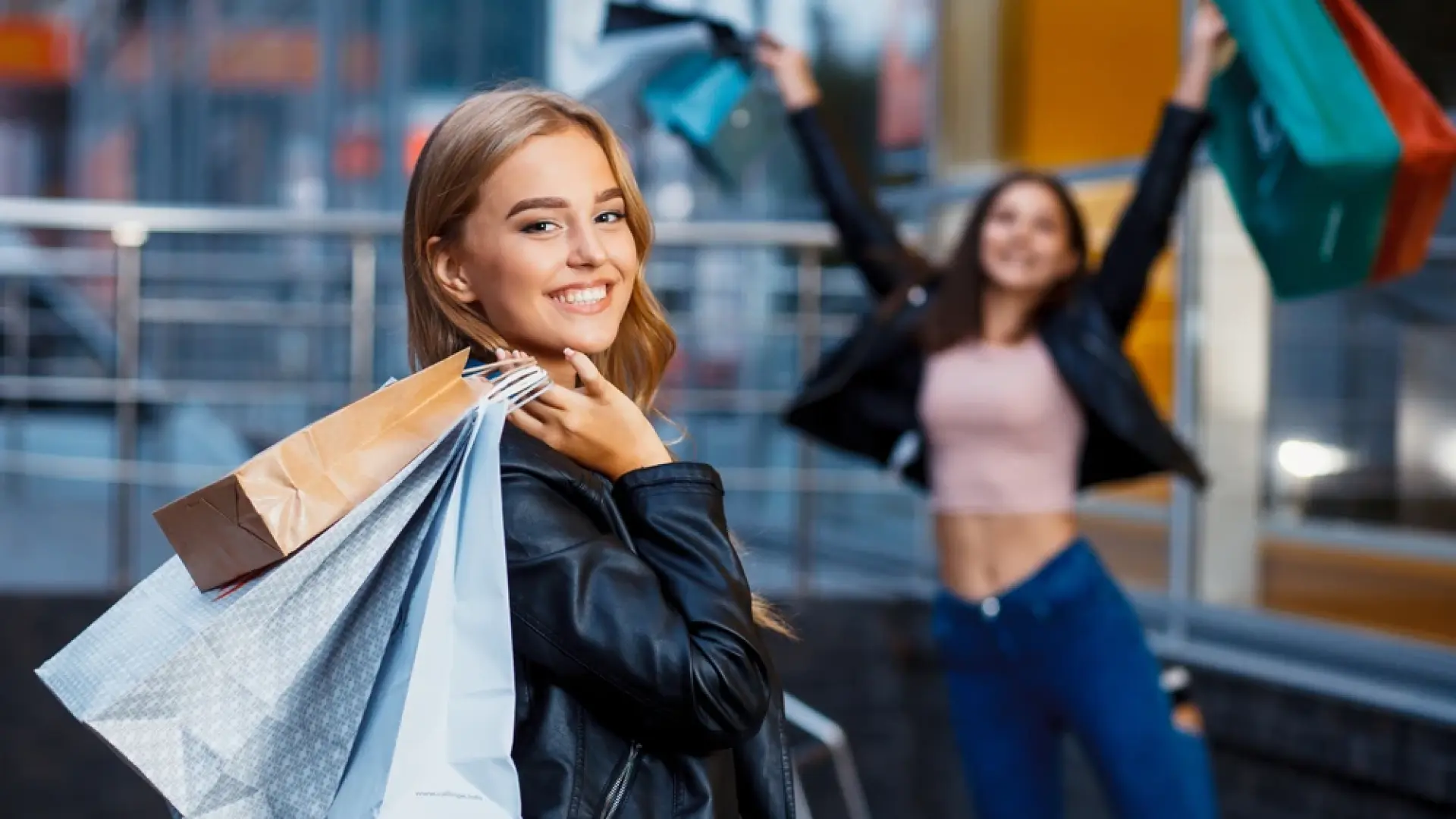 Черният петък: Устойчиви покупки или краткотраен импулс?