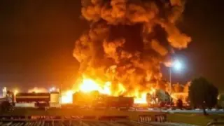 Мощен взрив в петролна рафинерия в Турция ВИДЕО
