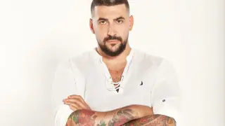 Владо от "Островът" заби секси мацка от "Къщата на инфлуенсърите" ВИДЕО