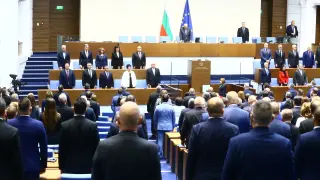 Правителство вече може да се избира след като всички партии в НС декларираха групите си