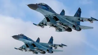 Руски изтребители и US бомбардировачи търкат крила над Балтийско море 