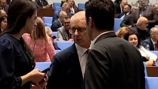 Денков с нелепо обяснение за поисканите оставки на Божанков и Лорер