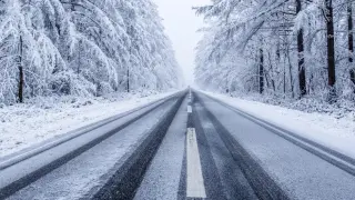 На 5 места в България трупа сериозен сняг