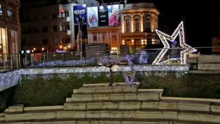 Коледната магия завладя Пловдив! Градът е неузнаваем СНИМКИ