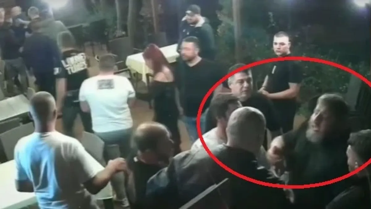Мутренските времена се върнаха, потресващо ВИДЕО 18+ от Световрачене с полицаи и...