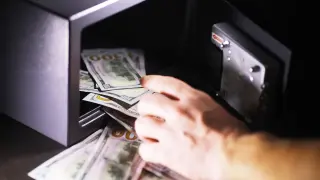 Жестоката истина за сейфовете в хотелските стаи