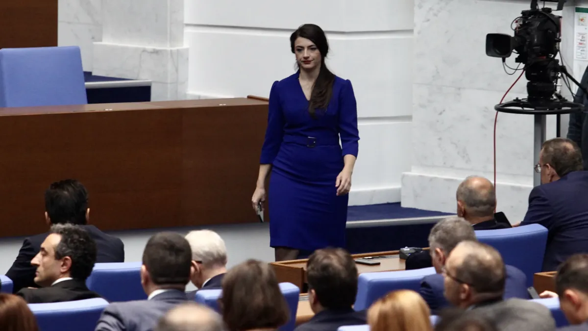 Лена Бориславова потвърди: На 4 февруари ще ѝ се наложи...