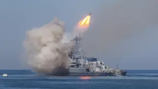 Споразумение за Черно море? Масова атака с дронове по украинско пристанище